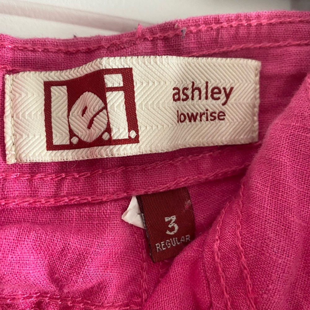 Pink Shorts - Picture 2 of 3